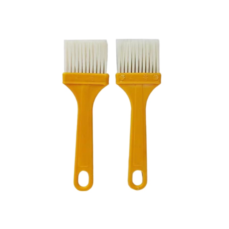 CLEAN WORLD Kitchen Grill brush High-Temperature Silicone Pastry Brush, Basting & Baking Oil Brush for Kitchen, BBQ, Grilling, Cake Decorating Tools, 1-Piece Yellow Food-Grade Brush