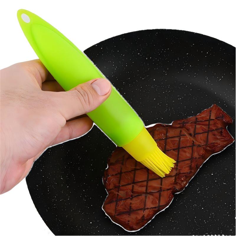 CLEAN WORLD Kitchen Grill brush Silicone Oil Bottle Brush Food-grade Kitchen Tools for Baking Bbq Easy to Clean Portable Multifunctional Oil Dispenser Mixed Colors