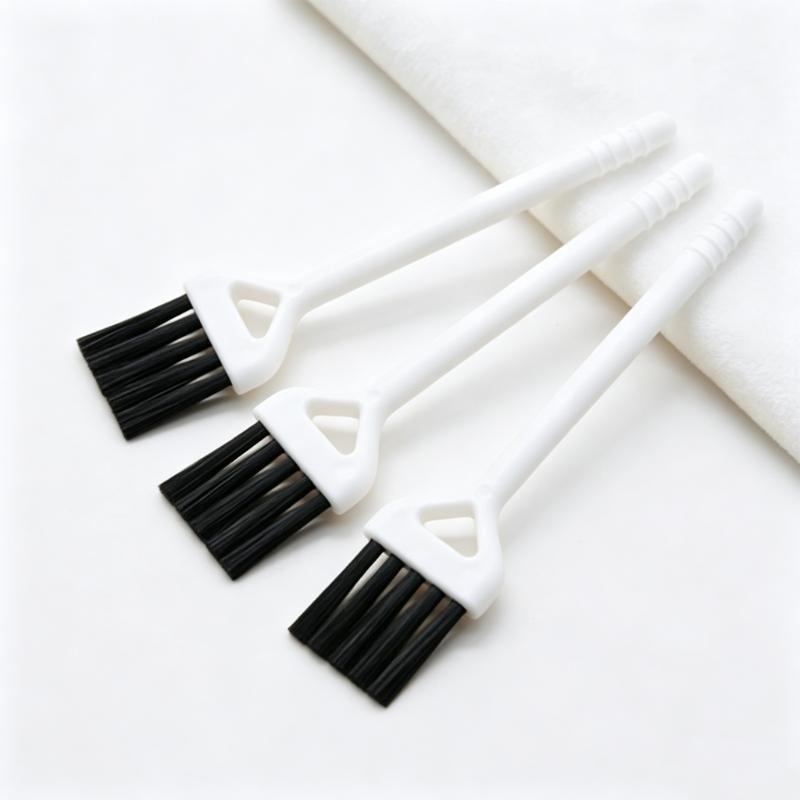 CLEAN WORLD Household Cleaning Brush Nylon Bristles PP Handle Dust Cleaner for Keyboard