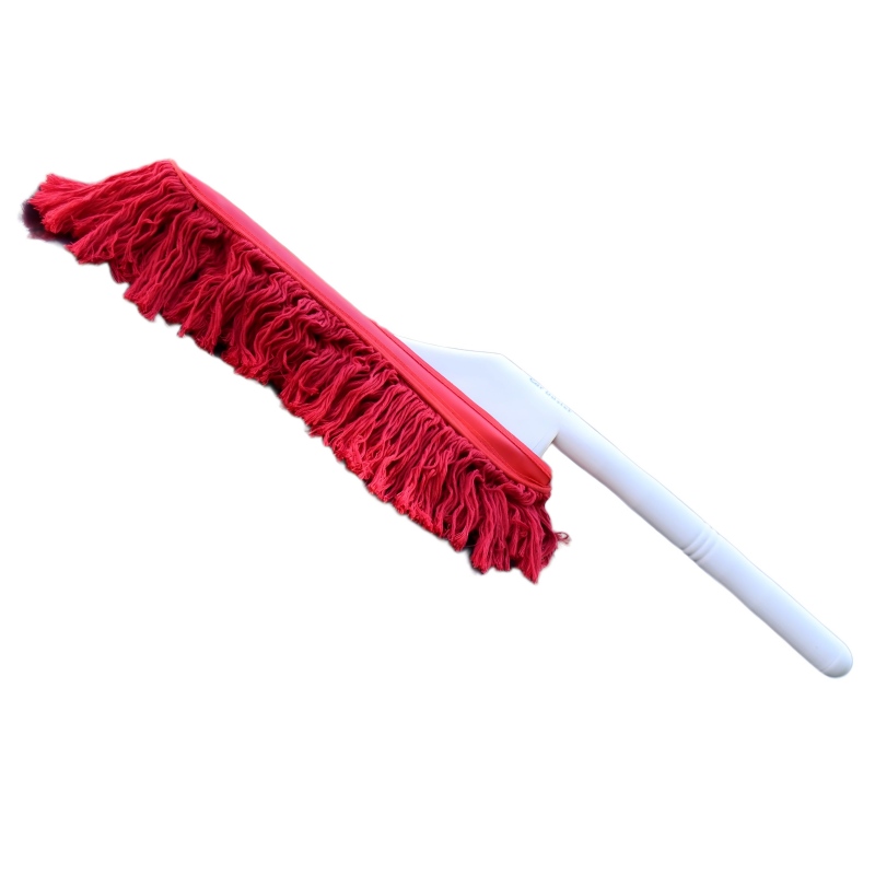 CLEAN WORLD Car body brush, The Original Detailing Kit with Plastic Handle, Model Number: 62445 , Red