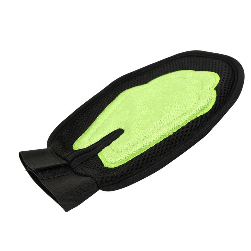 CLEAN WORLD Customized Gentle Deshedding Bathing and Massaging Dog Cat Pet Grooming Hair Remover Gloves