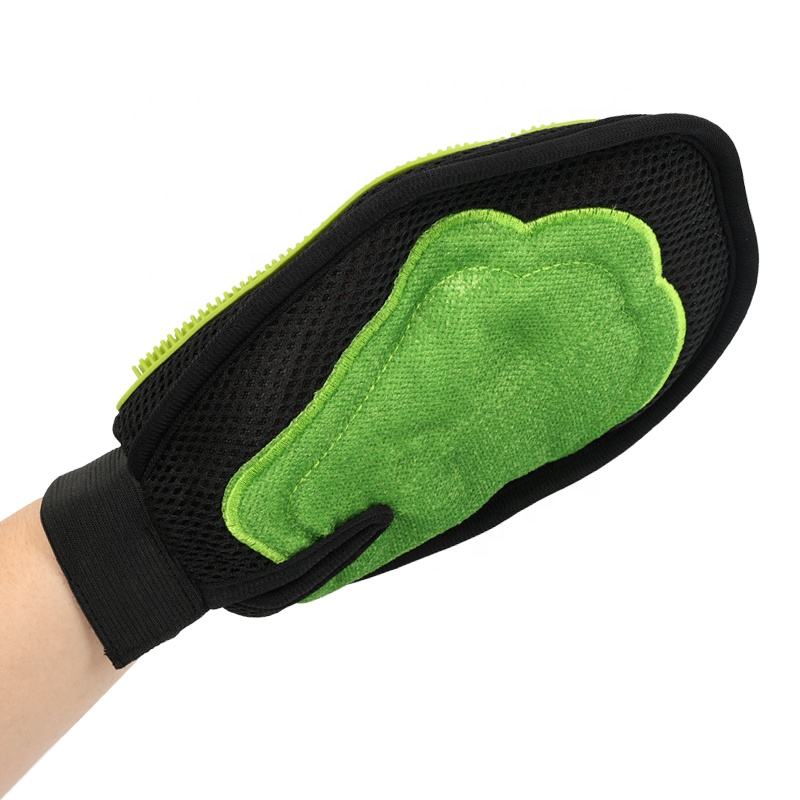 CLEAN WORLD Customized Gentle Deshedding Bathing and Massaging Dog Cat Pet Grooming Hair Remover Gloves