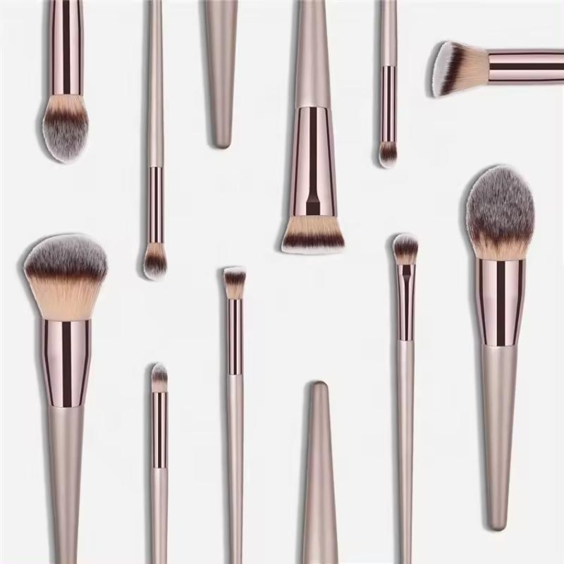 CLEAN WORLD 18 Piece Premium Synthetic Foundation Makeup Brush Set with Custom logo for Face Use