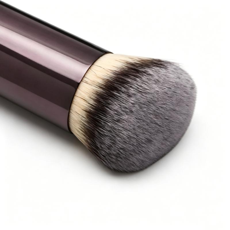 CLEAN WORLD Angled Foundation Brush, Premium Synthetic Bristles Blending Brush for Liquid, Cream & Powder Makeup, Flawless Base Makeup Tool
