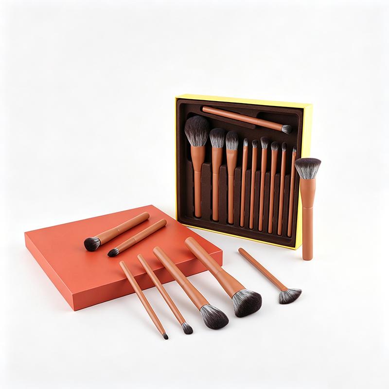 CLEAN WORLD Professional Makeup Brush Set, Premium Synthetic Bristles, Complete Face & Eye Brushes with Storage Options, Ideal for Foundation, Powder, Blush, Eyeshadow, Concealer, Highlighter