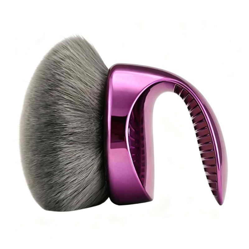 CLEAN WORLD Large Body Makeup Brush, Fluffy Synthetic Bristle Foundation Brush with Ergonomic Handle, for Body & Face Highlighter, Bronzer, and Self-Tanner Application