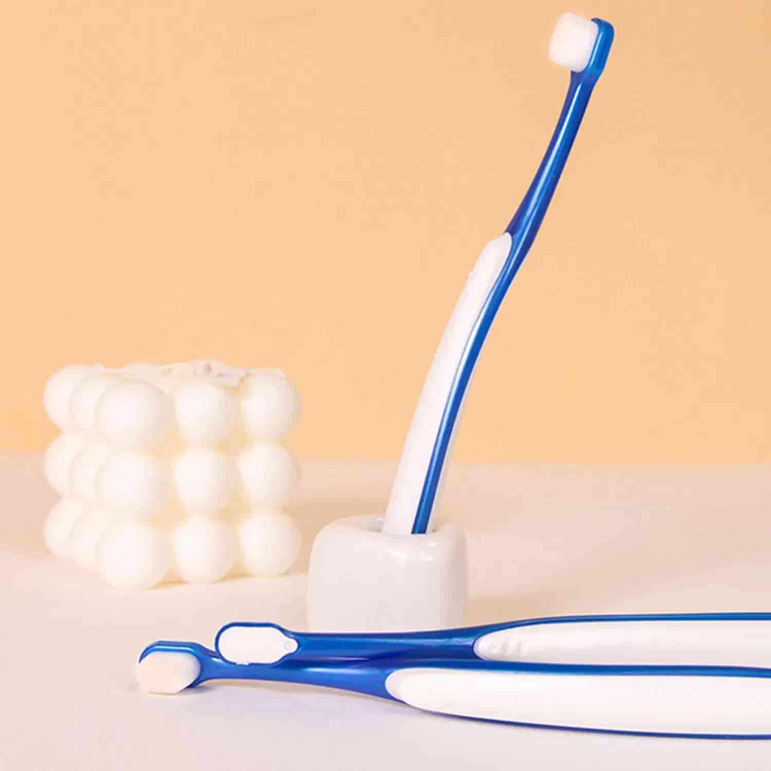 CLEAN WORLD OEM Soft Nylon Bristle Pet Toothbrush, Non‑Slip Slender Handle Manual Small Dog Cat Dental Cleaning Brush