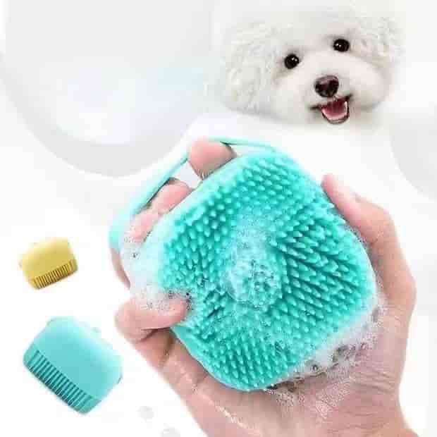 CLEAN WORLD Liquid‑Filled Silicone Pet Bath Massage Brush, Soft Safety Grooming Tool for Dogs & Cats, Heart & Square Shapes Available
