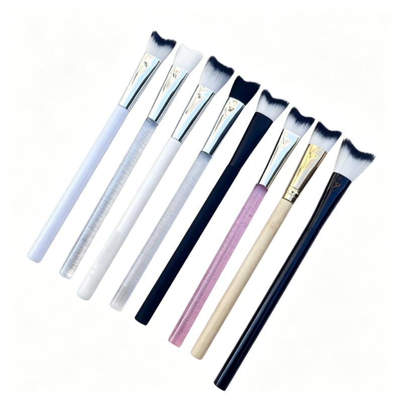 CLEAN WORLD Curved Lash Extension Cleaning Brush | Soft Synthetic Hair Eyelash Shampoo Brush for Eyelash Deep Cleansing & Daily Care